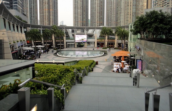 trung tâm thương mại mua sắm Elements Hồng Kông