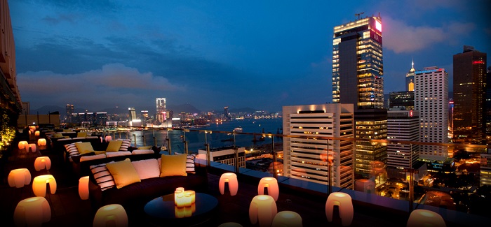 Ngắm cảnh đẹp trên cao tại Sevva Rooftop Bar quận Central Hồng Kông